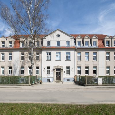 Budova-zepředu