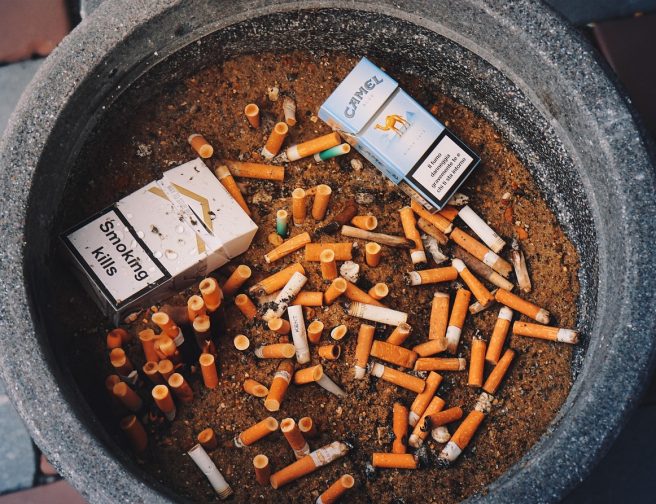smoking-8561797_1280