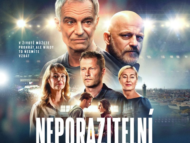 zdroj: https://media.neporazitelnifilm.cz/s/NBmi7ct72sd4gnN?dir=/5.%20Plak%C3%A1t%20-%20Neporaziteln%C3%AD%20%28verze%20pro%20Media%2C%20SoMe%2C%20Print%29/Plak%C3%A1t%20-%20Neporaziteln%C3%AD%20%20-%20Web%2C%20SoMe%2C%20Printy&editing=false&openfile=true