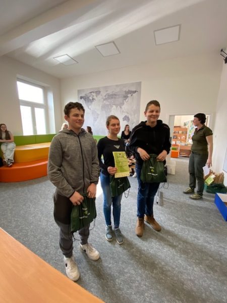 1. místo (mladší kategorie): Anna Smolíková, Tomáš Roučka, František Fleischmann