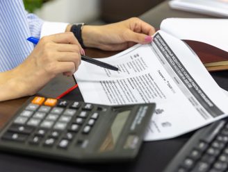 Ředitel Krajského úřadu Jihočeského kraje vyhlašuje výběrové řízení na místo kontrola, 10. platová třída, doba neurčitá, místo výkonu práce: České Budějovice.