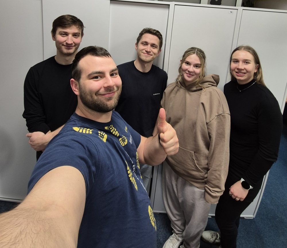 Členové týmu projektu Pojďme do přírody se znají už od dětství z táborů. Dnes sami připravují aktivity pro děti a mládež. Foto: RADAMBUK