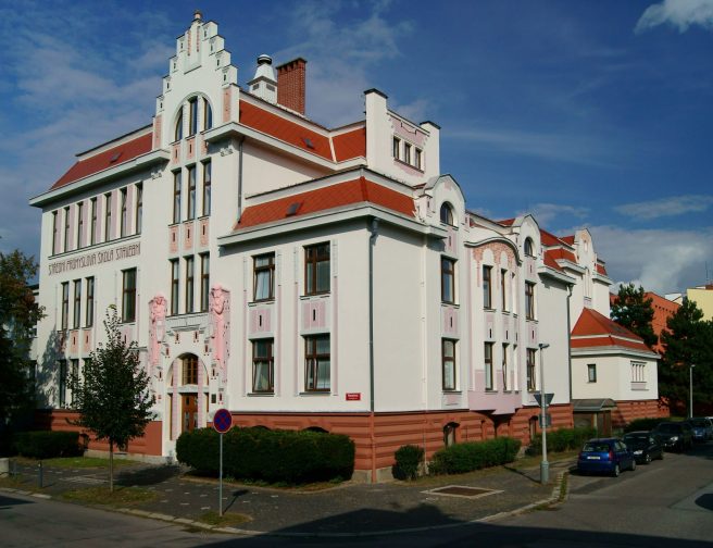 budova školy_novám