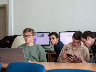 Digitální stát nanečisto. Učitelé mají zdarma metodiky, pracovní listy i simulátor